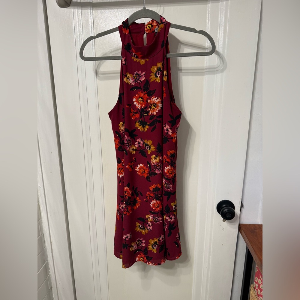 Design Lab Lord & Taylor Floral Burgundy Mini Dress